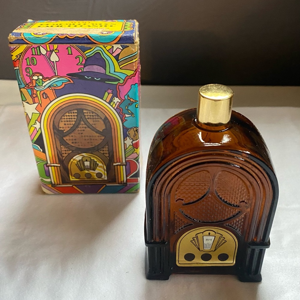 Vintage 1970s Avon Remember When Radio Decanter collectible- with original box